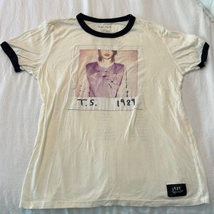 Taylor Swift 1989 tour t shirt